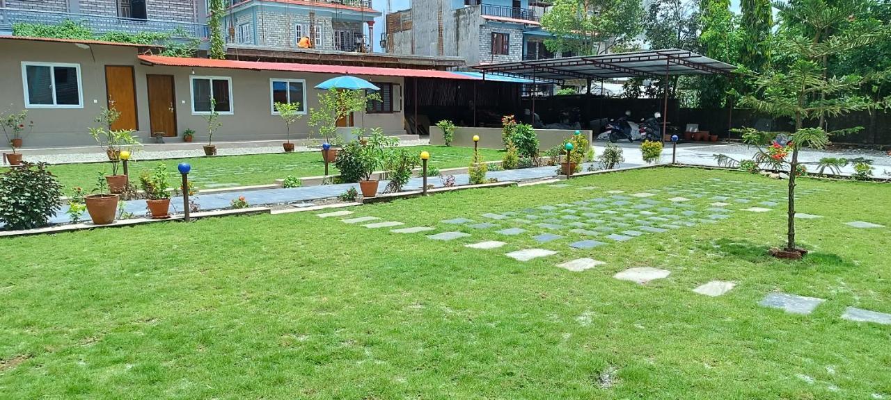 Paradise Boutique Hotel Pokhara Kültér fotó
