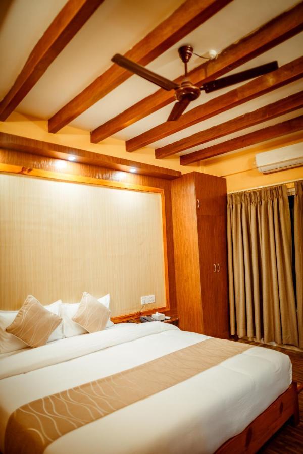 Paradise Boutique Hotel Pokhara Kültér fotó