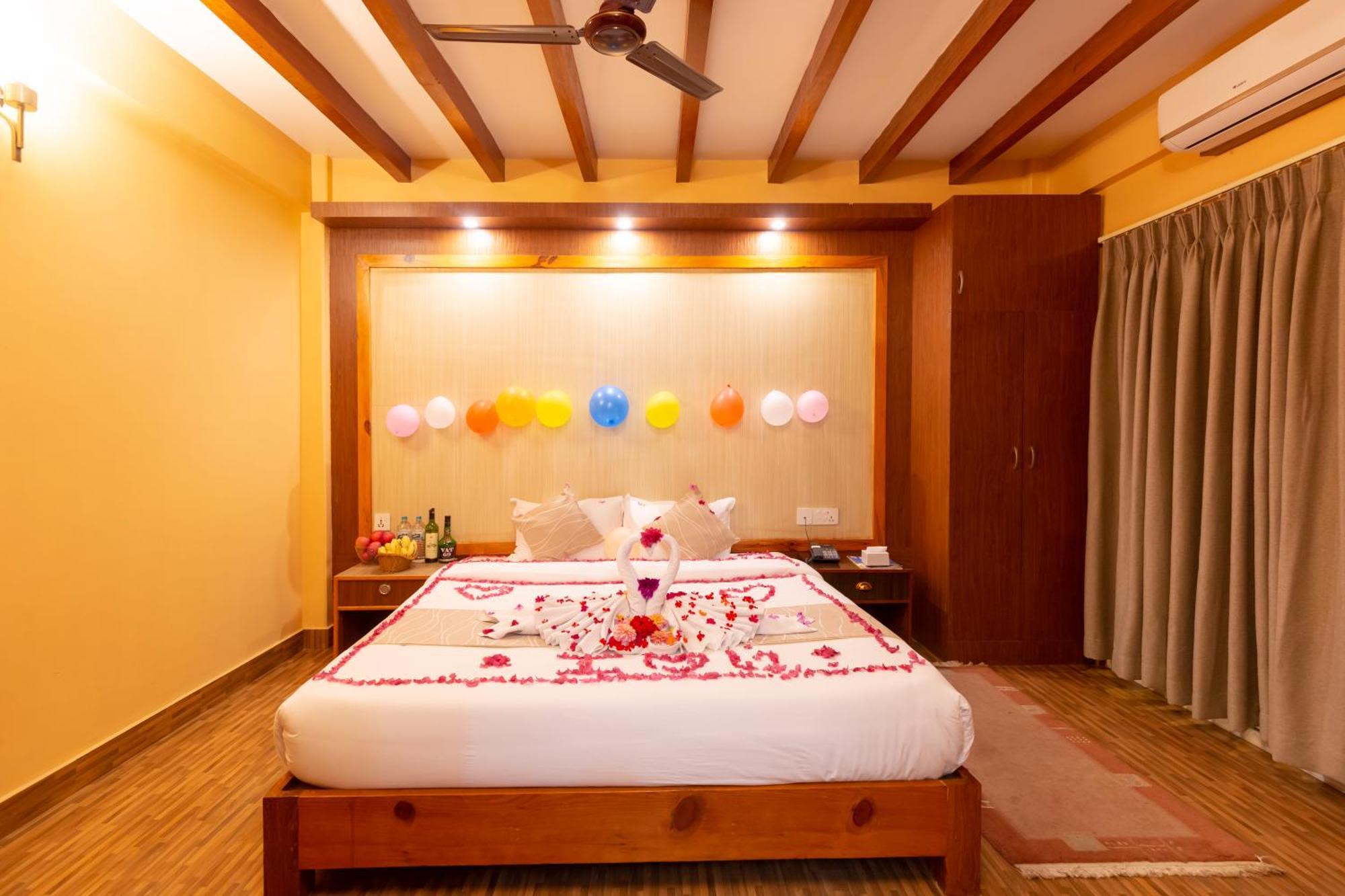 Paradise Boutique Hotel Pokhara Kültér fotó